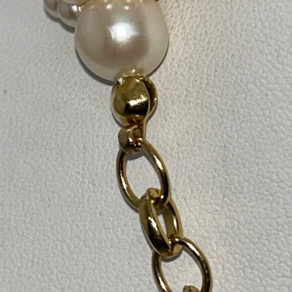 Vintage Faux Pearl Torsade Necklace With Ornate Gold-Tone Pendant & Rhinestones - Picture 13 of 14